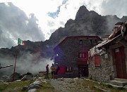 77 In primo piano il Rif. Allievi in disuso